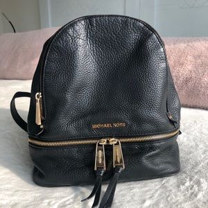 Michael Kors Rhea Medium Leather